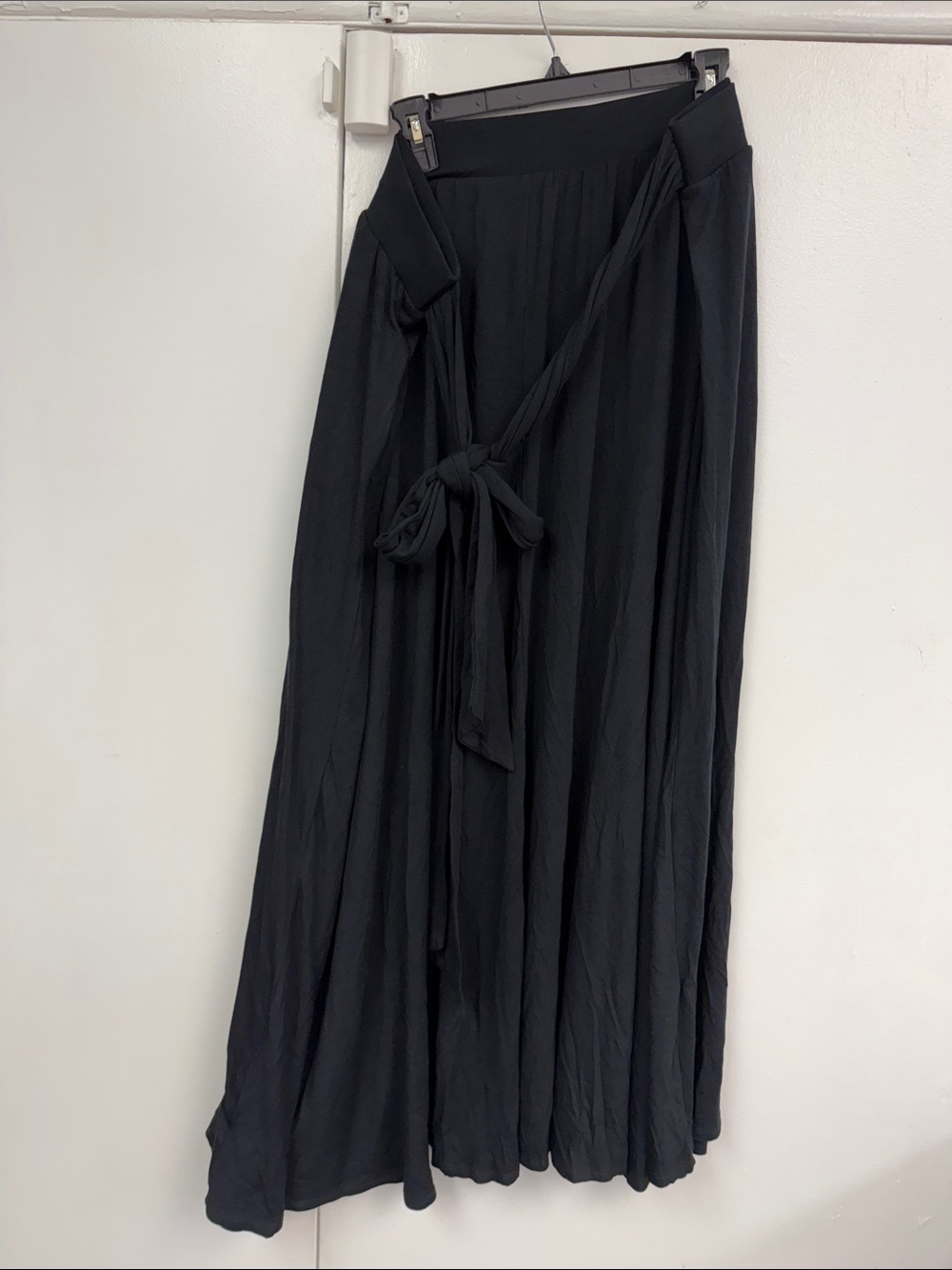 Ava & Viv Black Women's Maxi Skirt with Tie Waist new without tags perfect skirt